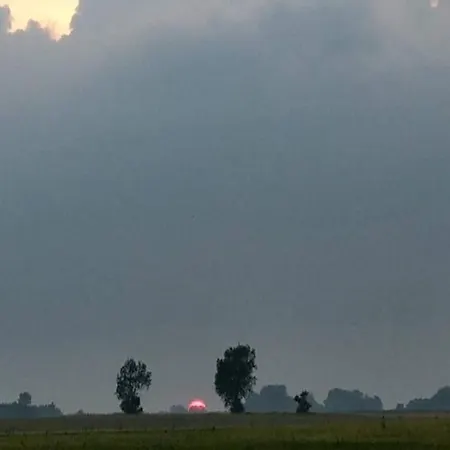 5 Person In Vaeggerlose-by Traum