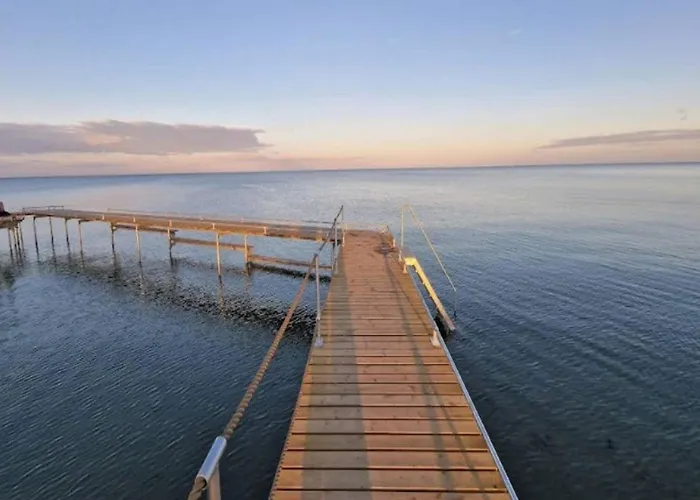 5 Person In Vaeggerlose-by Traum * Bøtø By